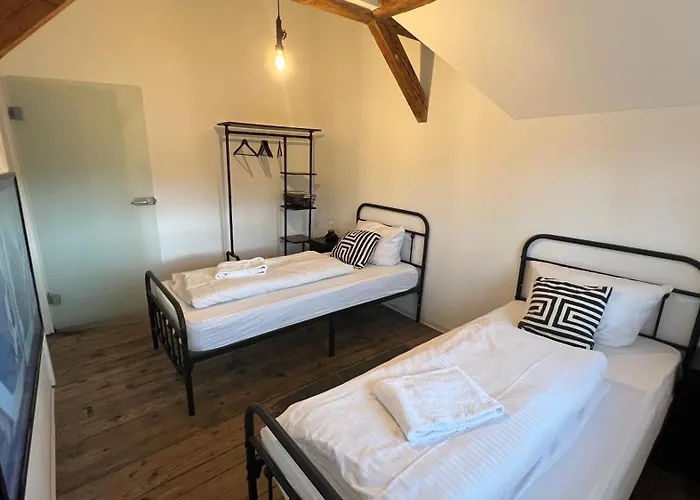 Apartamento Black Billard L Loft Für 2-5 Personen L Wohlfühlen In Altstadtnähe Landshut