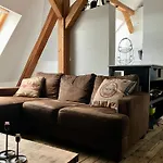 Black Billard L Loft Fuer 2-5 Personen L Wohlfuehlen In Altstadtnaehe *