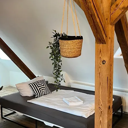 Black Billard L Loft Fuer 2-5 Personen L Wohlfuehlen In Altstadtnaehe *
